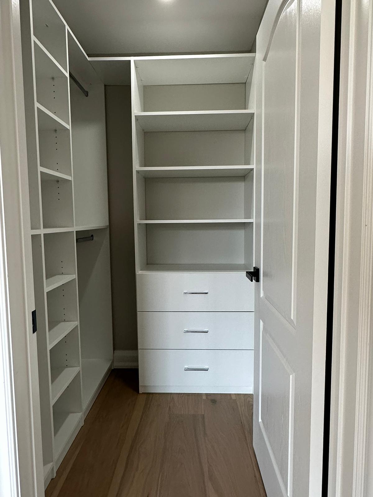 Butler's Pantry in Thornhill — Optimized Home